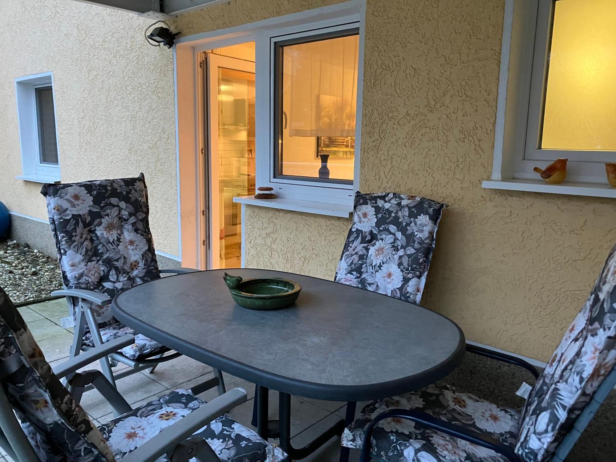 Ferienwohnung Im Gruenen Eg Mit Terrasse Herdecke Exterior foto